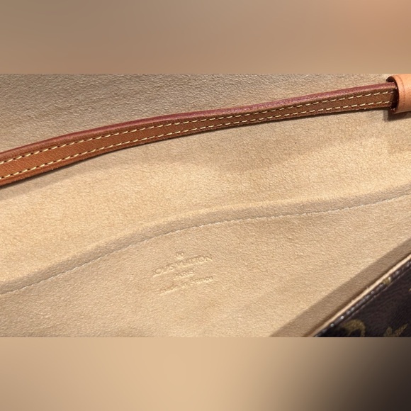 Louis Vuitton Monogram Pochette Twin GM Crossbody Shoulder Bag - Picture 6 of 10